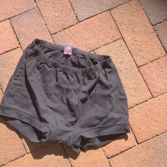 boy short - Picture 3 of 3